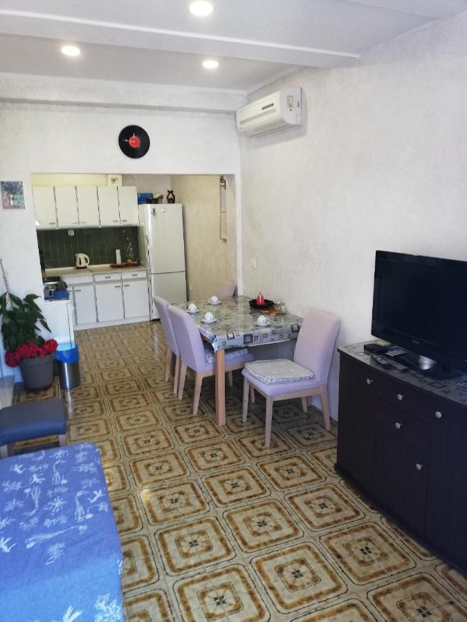 Apartments By The Sea Baska Voda, Makarska - 12714 Eksteriør bilde